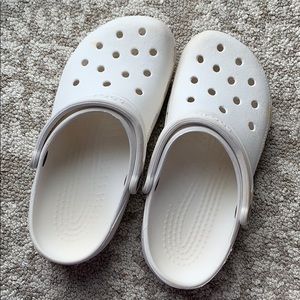 White Crocs🤍